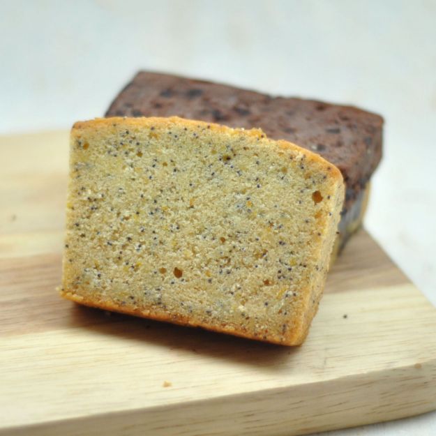 Picture of Orange Poppy Seed Pound Cake (Slice)