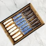 Picture of Mini Eclair Catering Box
