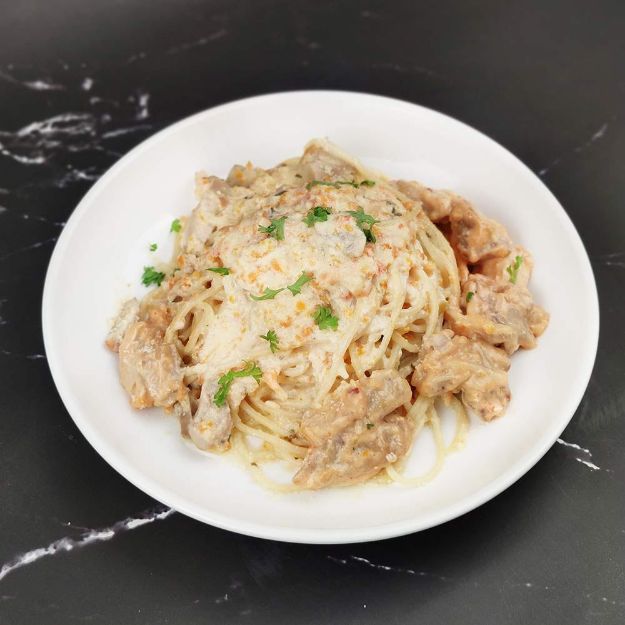 Picture of Creamy Cheese Chicken Pasta