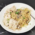 Picture of Spaghetti Aglio Olio with Grilled Chicken