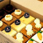 Picture of Mini Cakes Catering Box