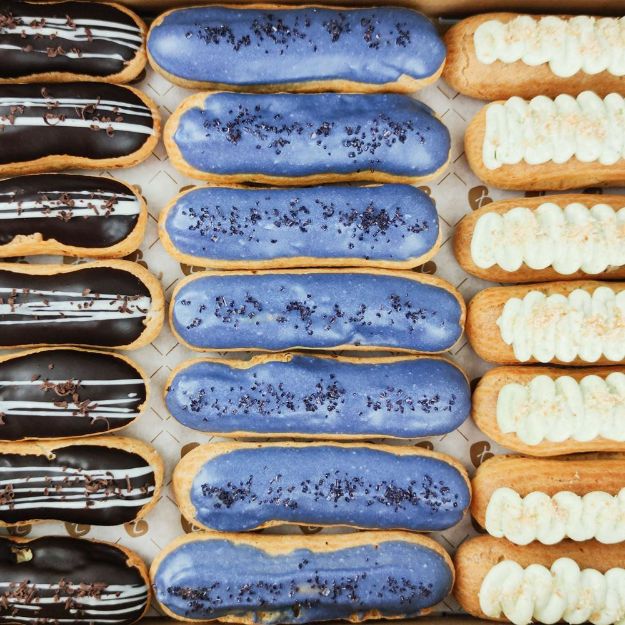 Picture of Mini Eclair Catering Box