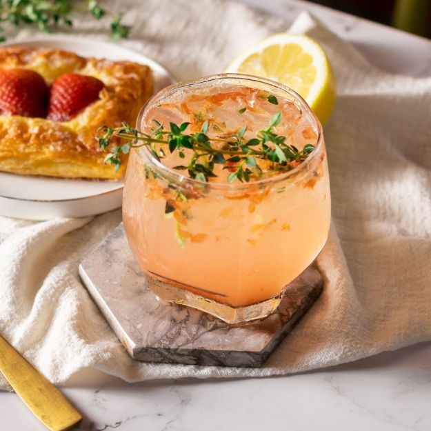 Picture of Grapefruit & Yuzu Thyme Soda